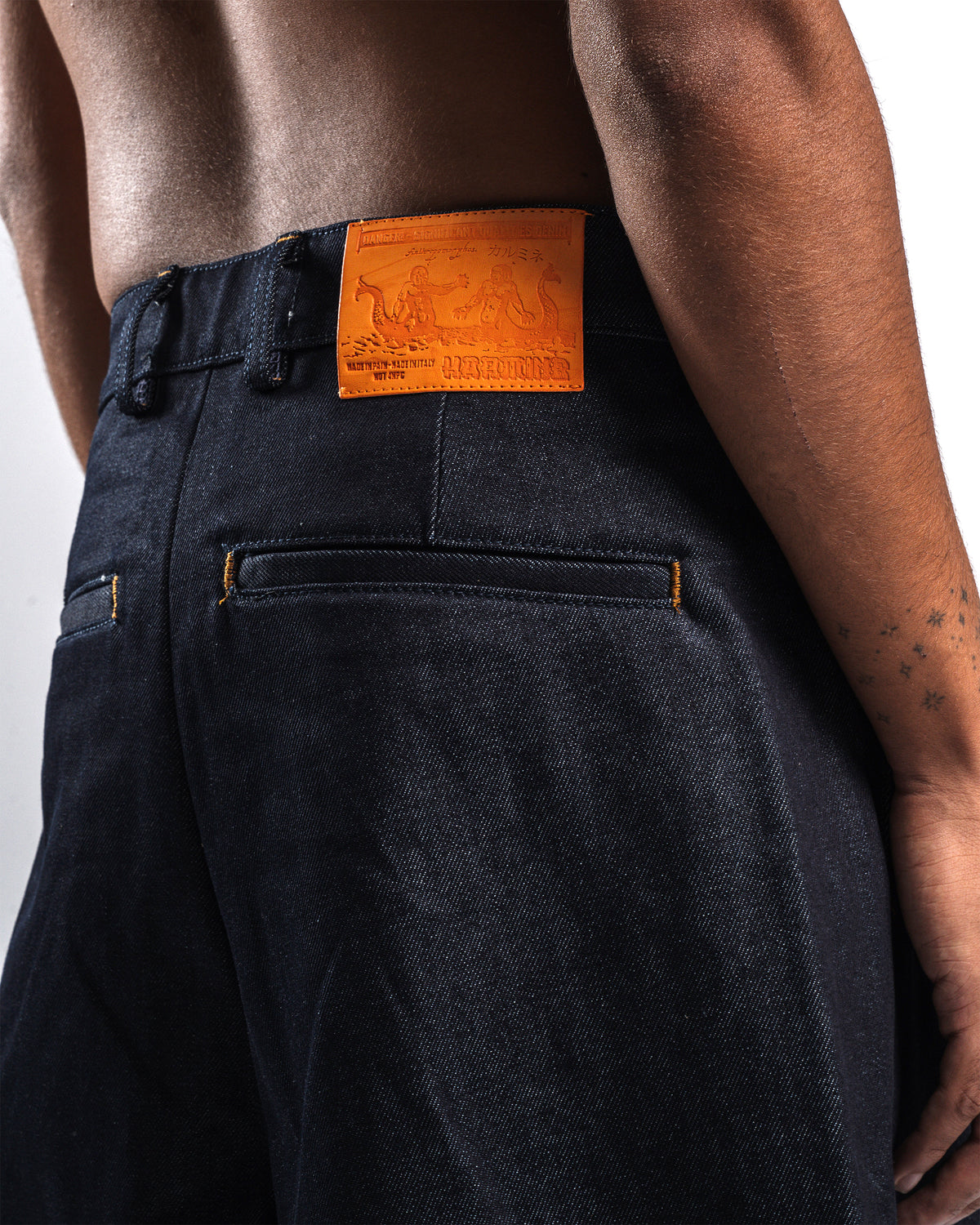 DARK INDIGO 14OZ RAW DENIM BALLOON JEANS - Karmine