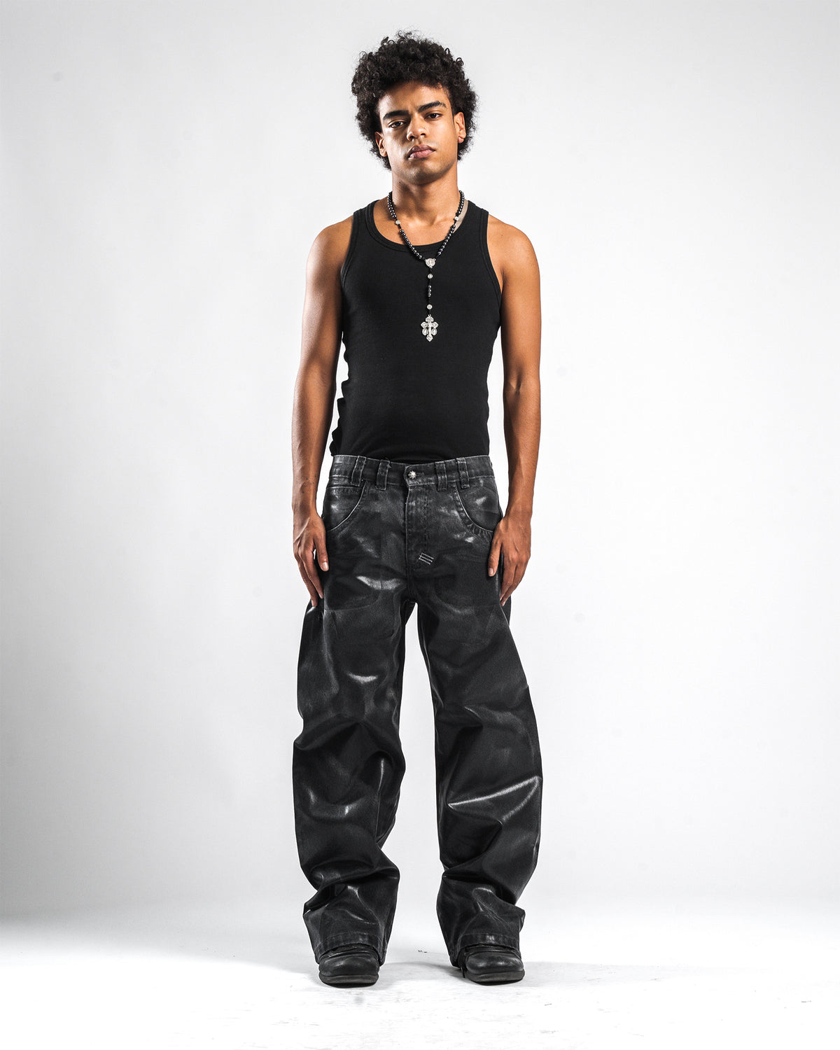 TAILWARD BLACK LUCYD SK1N - Karmine