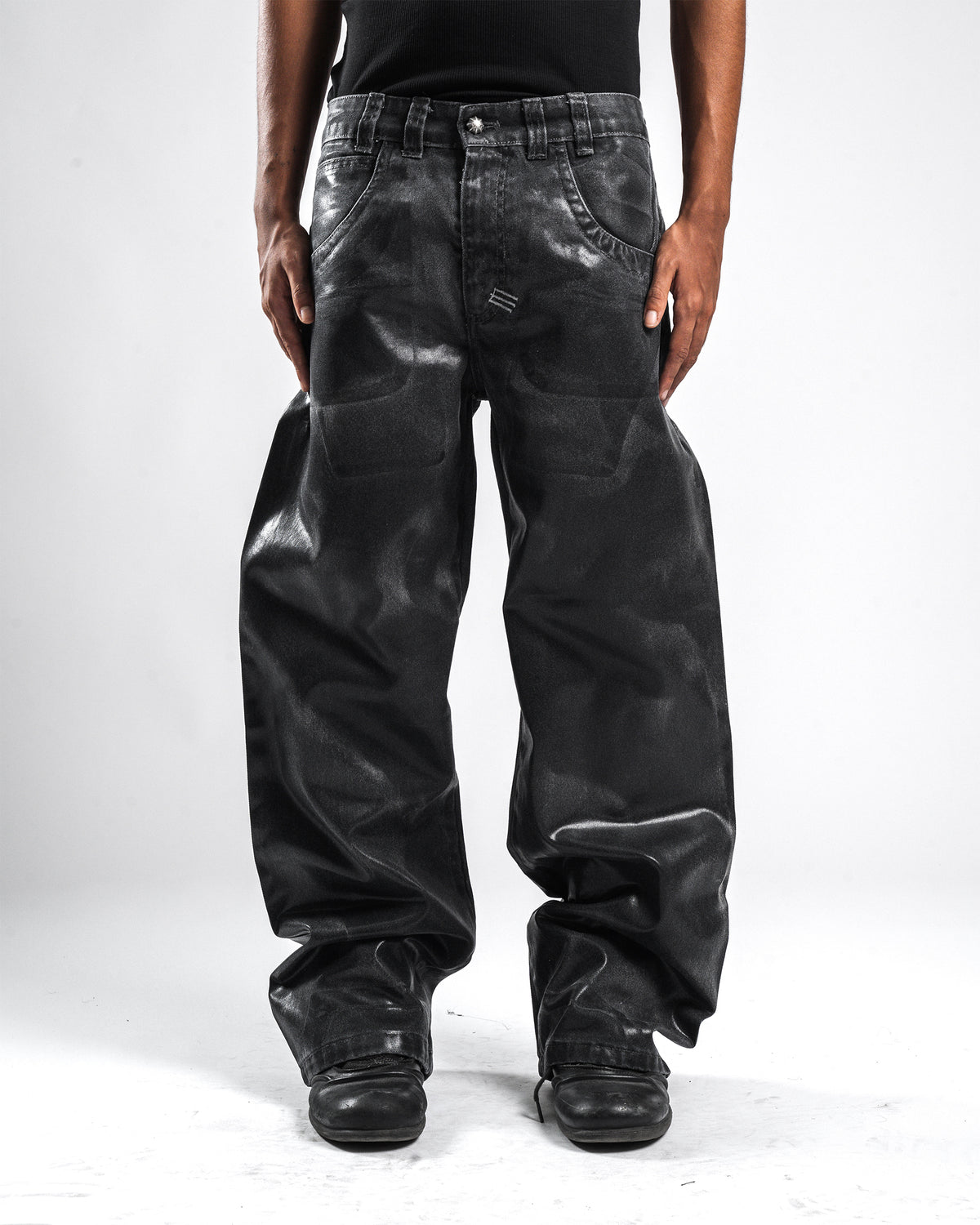 TAILWARD BLACK LUCYD SK1N - Karmine