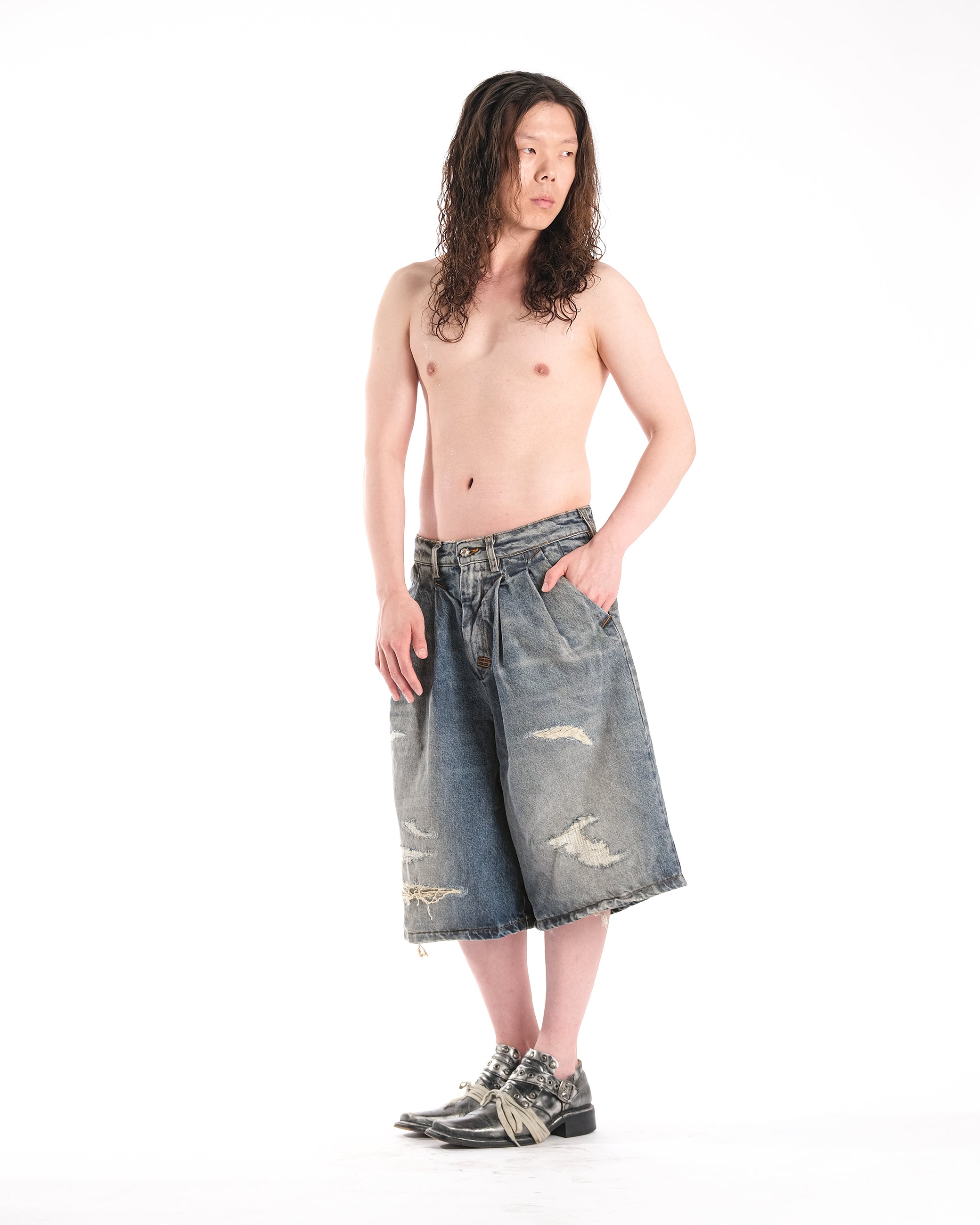 DOUBLE PINCES MINERAL WASH SHORT - Karmine