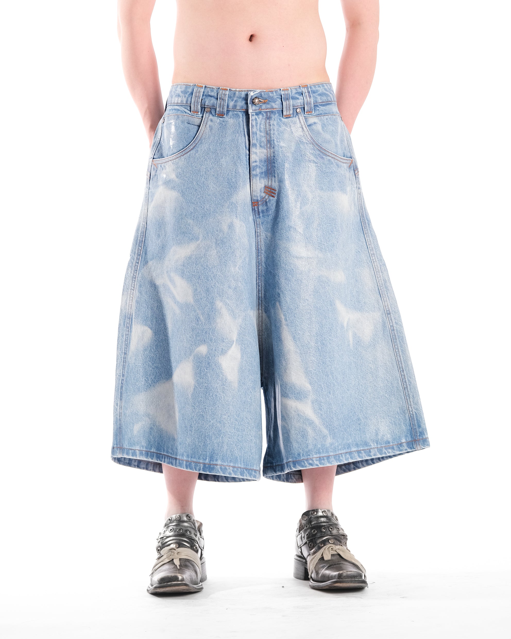 WIDE SHORT SKY LUCYD DENIM - Karmine