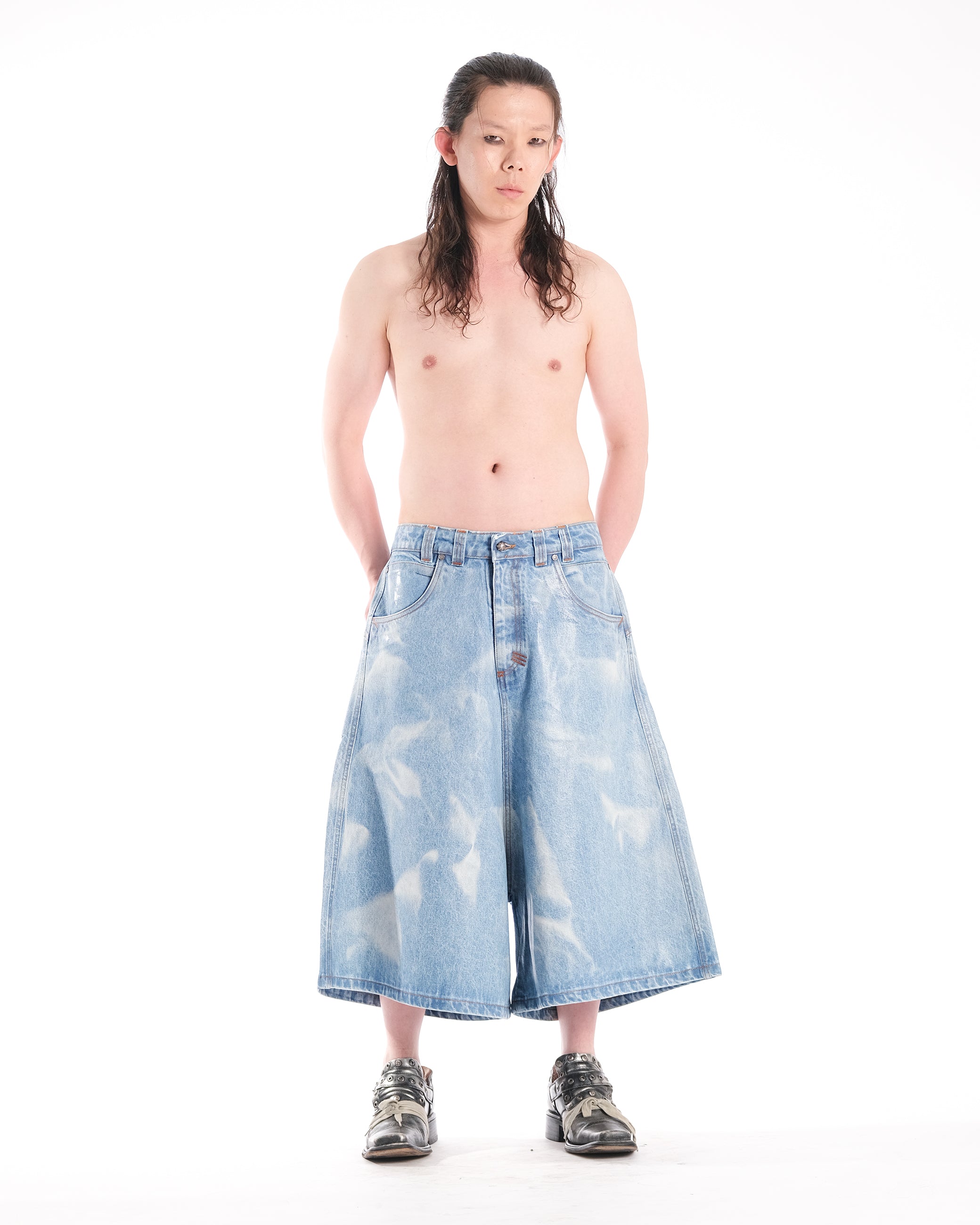 WIDE SHORT SKY LUCYD DENIM - Karmine