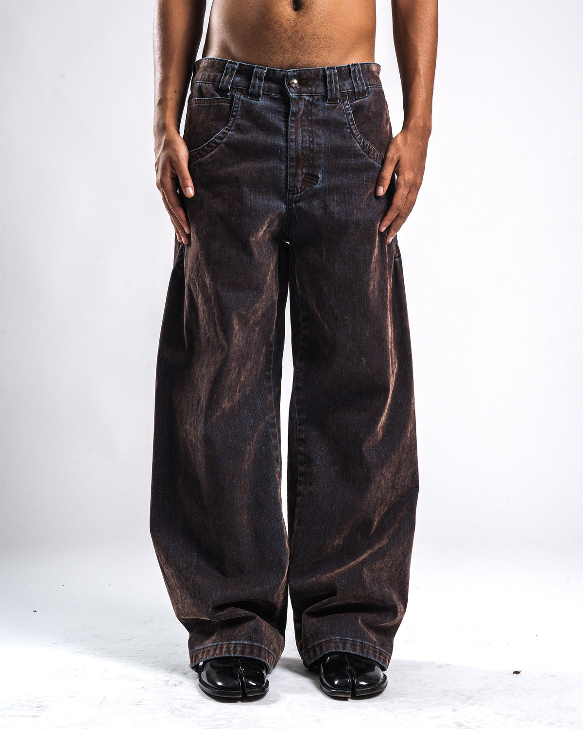TAILWARD CORROSION BROWN FLOCK - Karmine