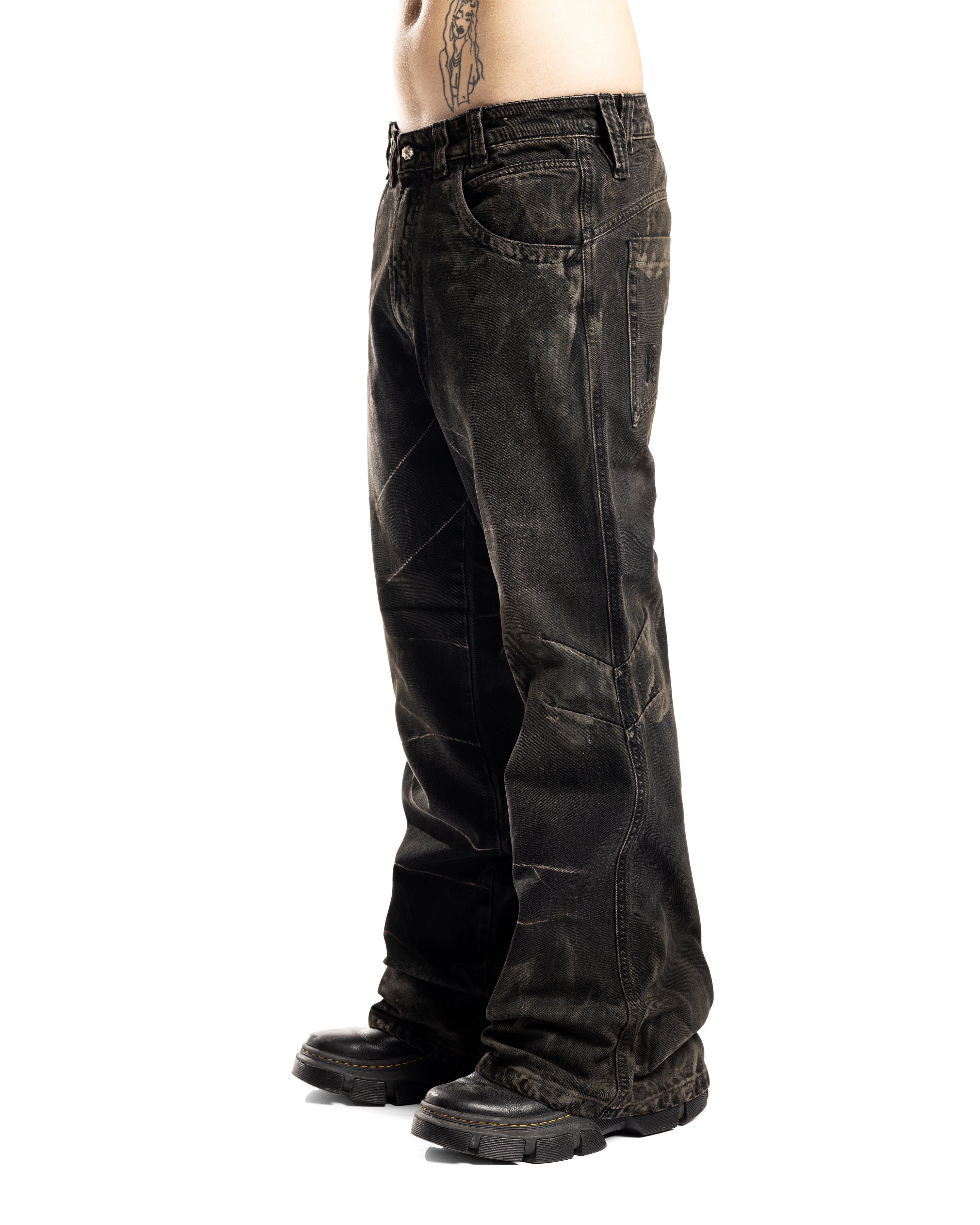 FLARED BLACK MUD JEANS - Karmine