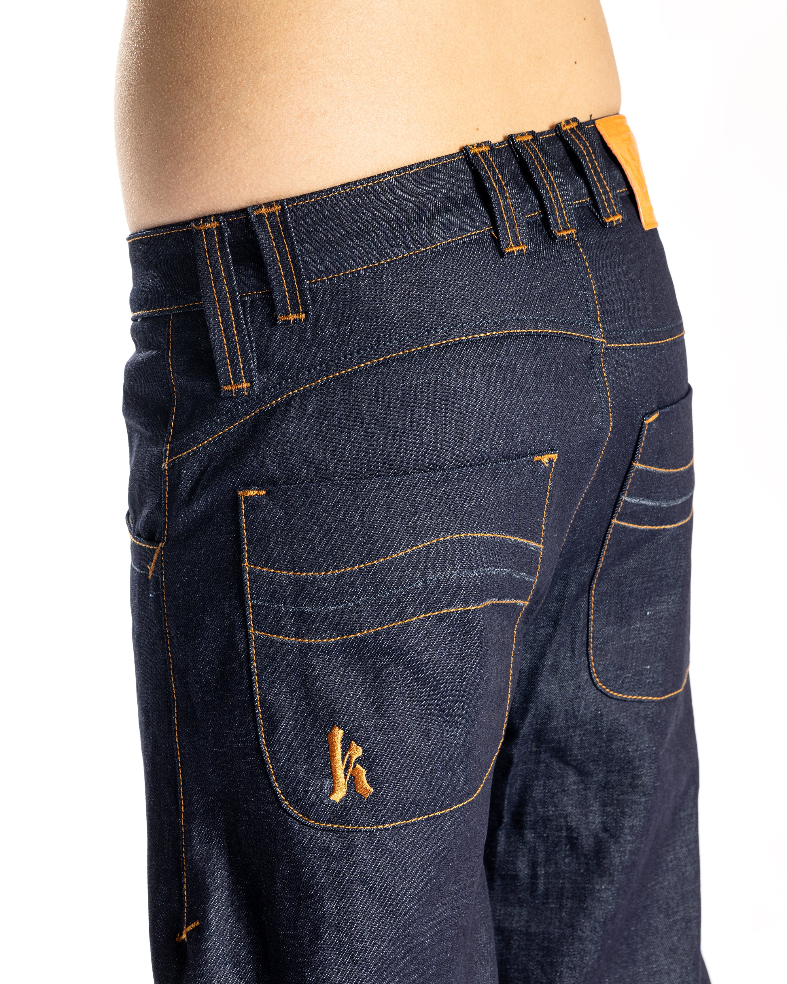 TAILWARD//RAW DENIM JEANS "PAN" - Karmine