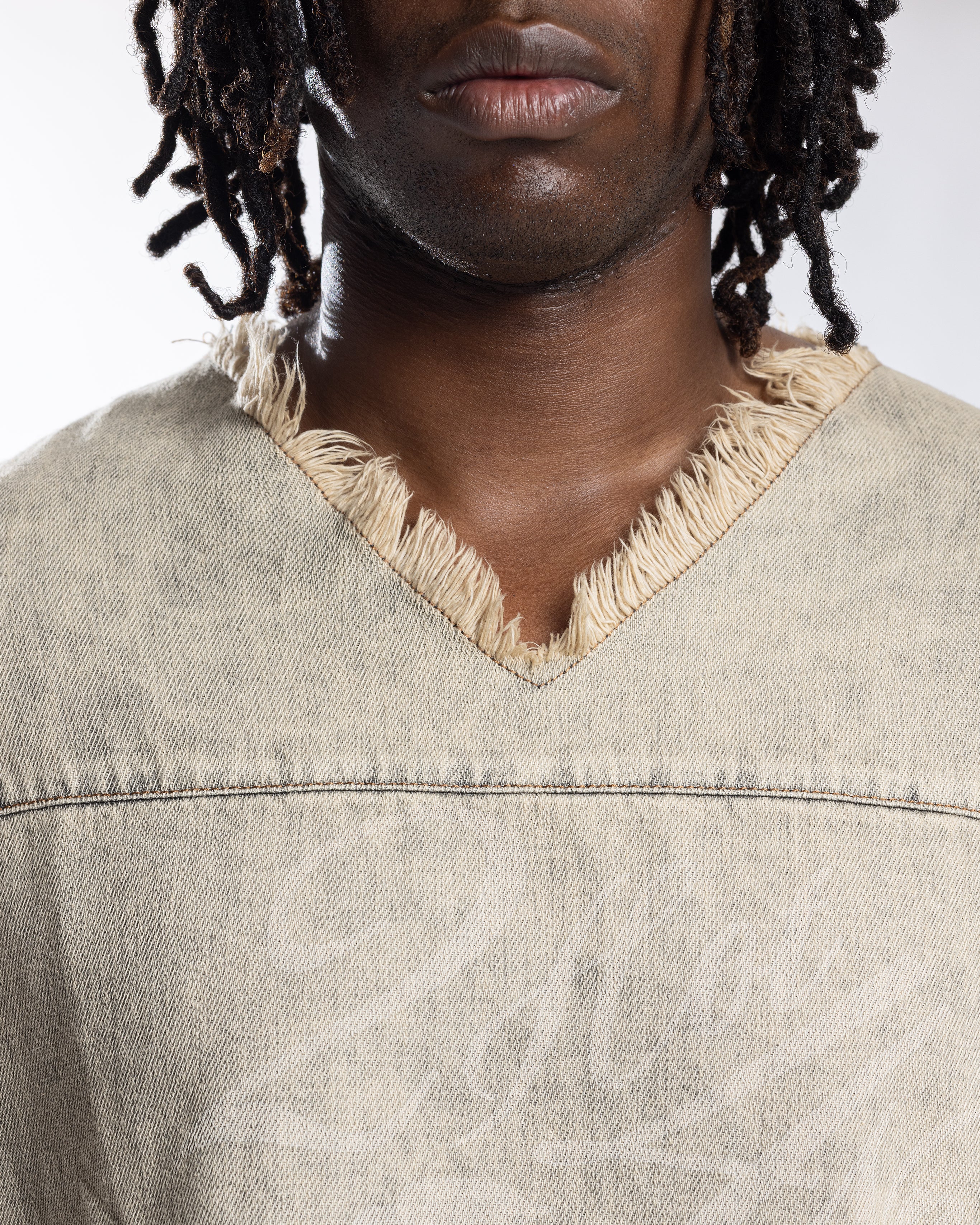 SS35 DENIM CROPPED TEE – SAND