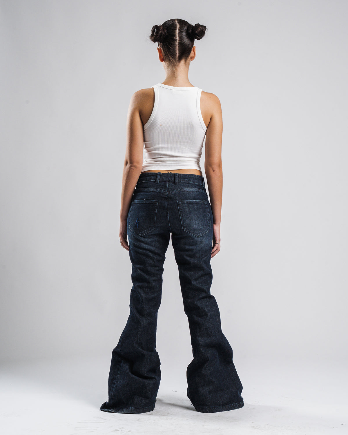 FLARED JEANS WHO MAN? - Karmine
